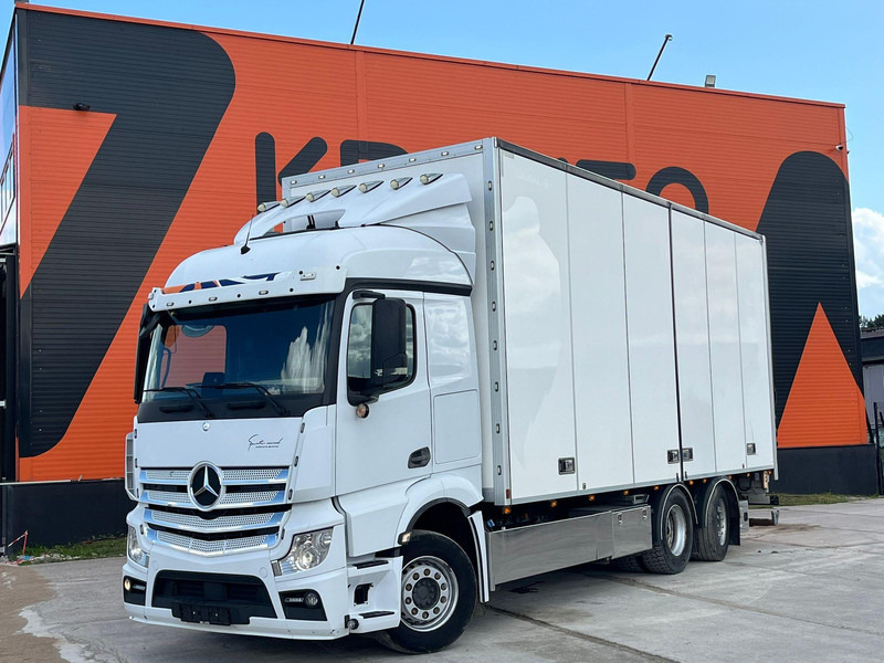 Mercedes-Benz Actros 2551 6x2*4 BOX L=7401mm - Skříňový nákladní auto: obrázok 1 Mercedes-Benz Actros 2551 6x2*4 BOX L=7401mm - Skříňový nákladní auto: obrázok 1