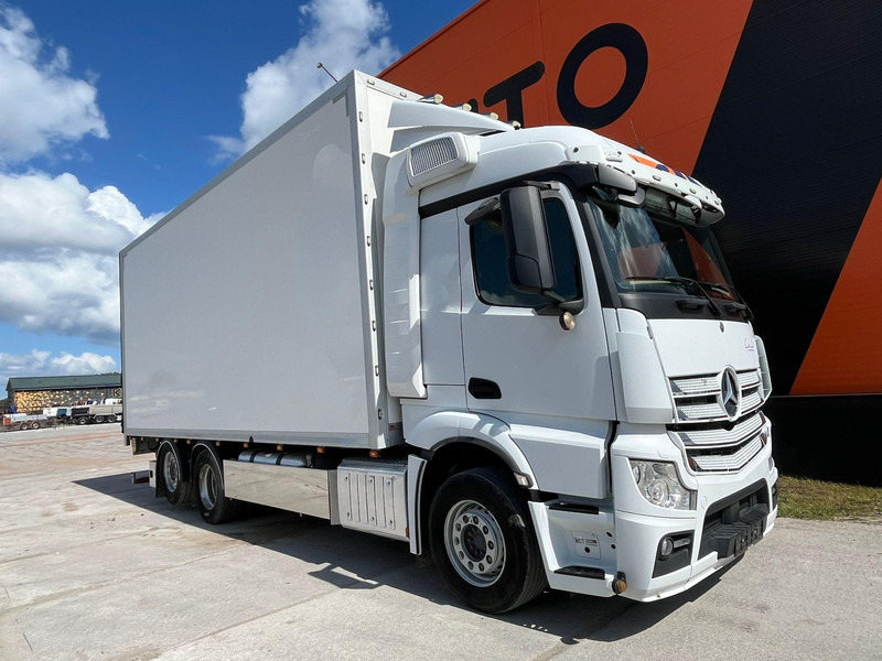 Mercedes-Benz Actros 2551 6x2*4 BOX L=7401mm - Skříňový nákladní auto: obrázok 4 Mercedes-Benz Actros 2551 6x2*4 BOX L=7401mm - Skříňový nákladní auto: obrázok 4