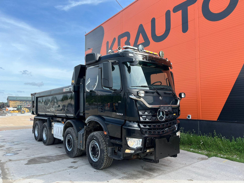 Mercedes-Benz Arocs 3253 8x4 2019 - Sklápač: obrázok 4 Mercedes-Benz Arocs 3253 8x4 2019 - Sklápač: obrázok 4
