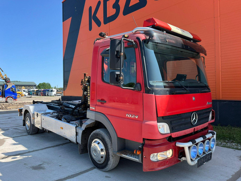 Mercedes-Benz Atego 1024 4x2 PK4100 + WINCH / HOOK LIFT L=3900 mm - Hákový nosič kontajnerov, Auto s hydraulickou rukou: obrázok 4 Mercedes-Benz Atego 1024 4x2 PK4100 + WINCH / HOOK LIFT L=3900 mm - Hákový nosič kontajnerov, Auto s hydraulickou rukou: obrázok 4