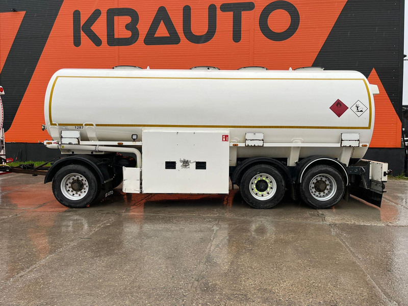 ROHR ANH-A-ZE 26 TOTAL CAPACITY 29900 I / 8250+6750+6850+8050 I - Cisternový príves: obrázok 3 ROHR ANH-A-ZE 26 TOTAL CAPACITY 29900 I / 8250+6750+6850+8050 I - Cisternový príves: obrázok 3