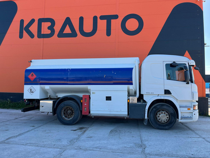 Scania P 320 4x2 TANK 11000 l / 2000 + 3000 + 3000 + 3000 l - Cisternové vozidlo: obrázok 4 Scania P 320 4x2 TANK 11000 l / 2000 + 3000 + 3000 + 3000 l - Cisternové vozidlo: obrázok 4