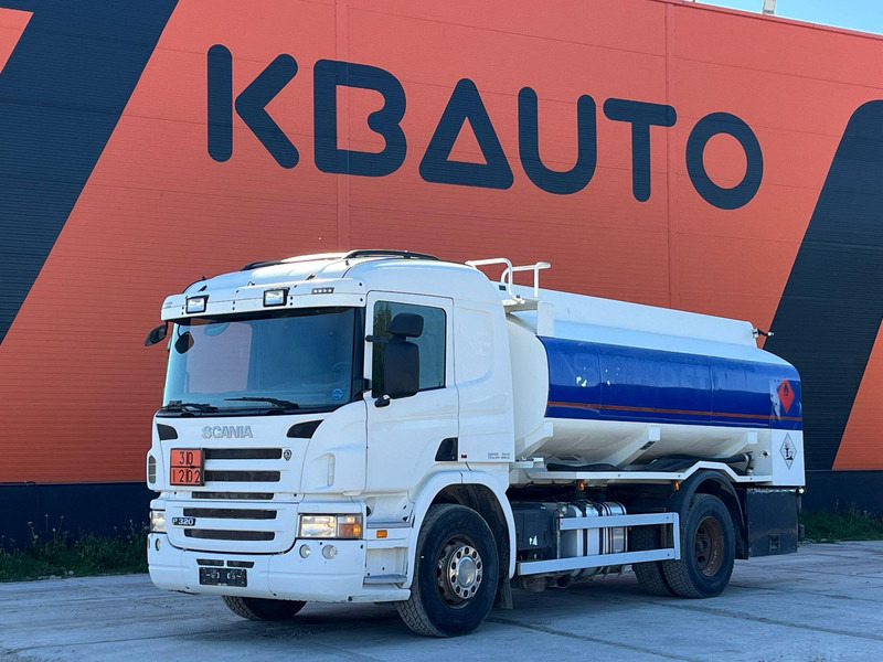 Scania P 320 4x2 TANK 11000 l / 2000 + 3000 + 3000 + 3000 l - Cisternové vozidlo: obrázok 1 Scania P 320 4x2 TANK 11000 l / 2000 + 3000 + 3000 + 3000 l - Cisternové vozidlo: obrázok 1