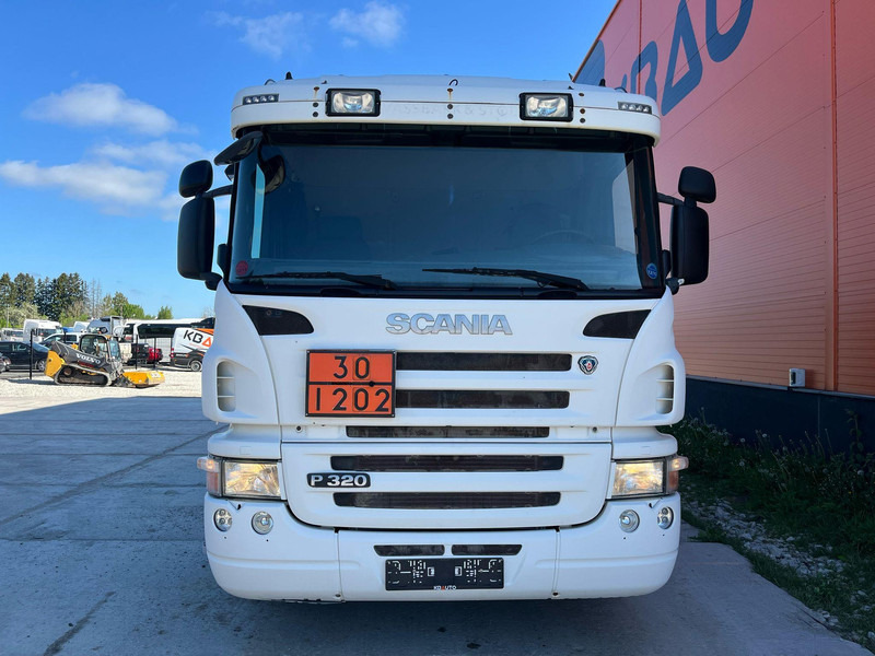 Scania P 320 4x2 TANK 11000 l / 2000 + 3000 + 3000 + 3000 l - Cisternové vozidlo: obrázok 2 Scania P 320 4x2 TANK 11000 l / 2000 + 3000 + 3000 + 3000 l - Cisternové vozidlo: obrázok 2