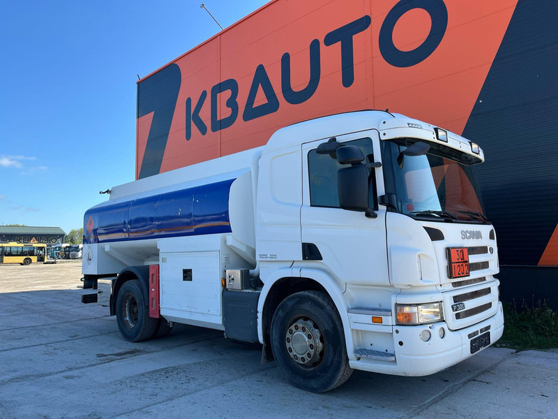 Scania P 320 4x2 TANK 11000 l / 2000 + 3000 + 3000 + 3000 l - Cisternové vozidlo: obrázok 3 Scania P 320 4x2 TANK 11000 l / 2000 + 3000 + 3000 + 3000 l - Cisternové vozidlo: obrázok 3