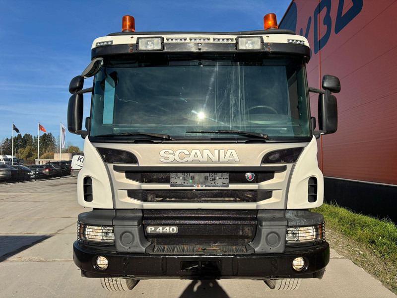 Scania P 440 8x4 RETARDER / FULL STEEL / BOX L=5850 mm - Sklápač: obrázok 3 Scania P 440 8x4 RETARDER / FULL STEEL / BOX L=5850 mm - Sklápač: obrázok 3
