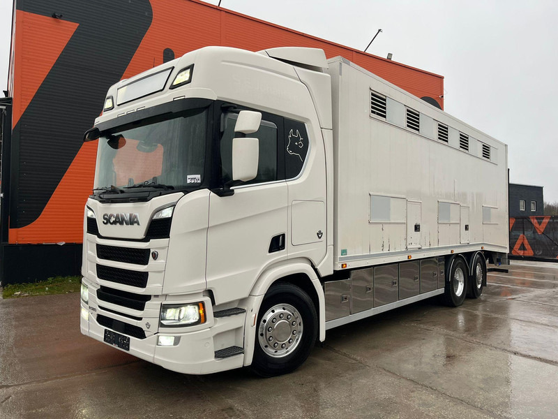 Scania R 580 6x2*4 RETARDER / BOX L=8168 mm - Přepravník zvířat: obrázok 2 Scania R 580 6x2*4 RETARDER / BOX L=8168 mm - Přepravník zvířat: obrázok 2