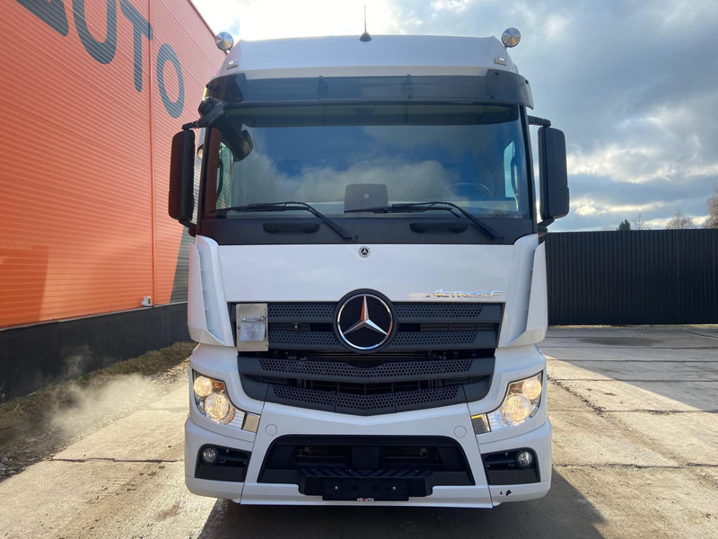 Mercedes-Benz Actros F 2553 6x2 BIG SPACE - Ťahač: obrázok 3 Mercedes-Benz Actros F 2553 6x2 BIG SPACE - Ťahač: obrázok 3