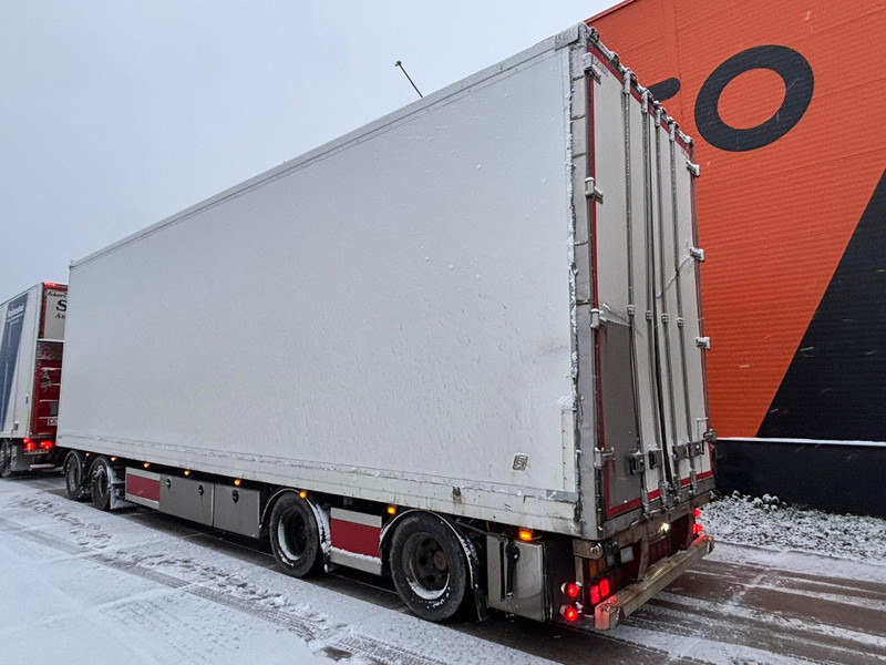 Vak V-4-40 SAF AXLES - Príves chladírenské: obrázok 4 Vak V-4-40 SAF AXLES - Príves chladírenské: obrázok 4