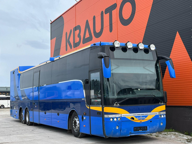 Van Hool Scania K 400 T 9 6x2*4 WC / AC / WEBASTO / FRIDGE / LUGGAGE BOX WITH LIFT / WHEELCHAIR LIFT - Autokar: obrázok 1 Van Hool Scania K 400 T 9 6x2*4 WC / AC / WEBASTO / FRIDGE / LUGGAGE BOX WITH LIFT / WHEELCHAIR LIFT - Autokar: obrázok 1