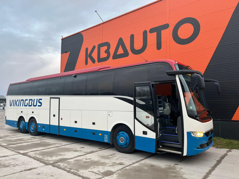 Volvo B11R 9900 6x2*4 58 SEATS / AC / AUXILIARY HEATING / WC - Autokar: obrázok 1 Volvo B11R 9900 6x2*4 58 SEATS / AC / AUXILIARY HEATING / WC - Autokar: obrázok 1