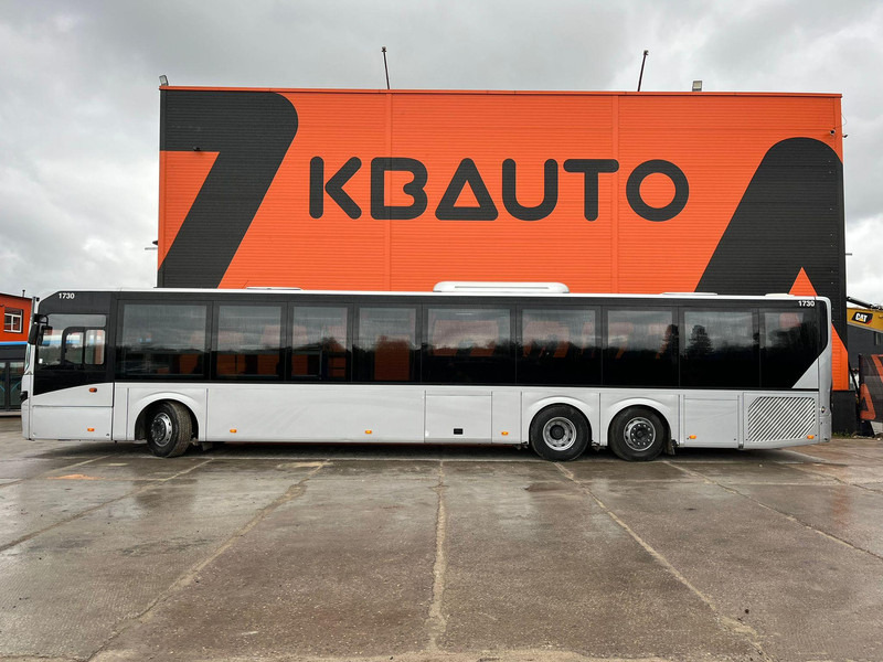 Volvo B8R 8900 LE 6x2*4 44 SEATS + 53 STANDING / AC / AUXILIARY HEATER - Prímestský autobus: obrázok 4 Volvo B8R 8900 LE 6x2*4 44 SEATS + 53 STANDING / AC / AUXILIARY HEATER - Prímestský autobus: obrázok 4