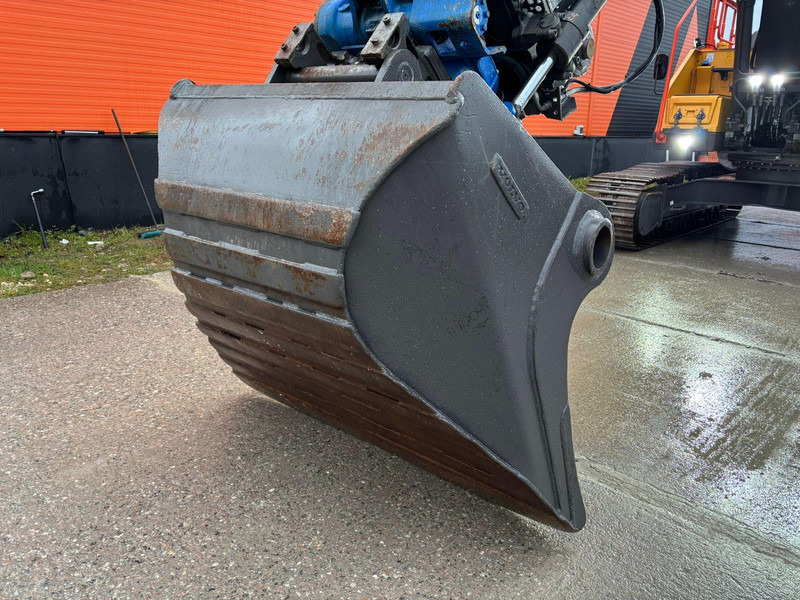 Leasing Volvo EC 220 EL ROTOTILT / CENTRAL LUBRICATION / AC / WEBASTO Volvo EC 220 EL ROTOTILT / CENTRAL LUBRICATION / AC / WEBASTO: obrázok 10 Leasing Volvo EC 220 EL ROTOTILT / CENTRAL LUBRICATION / AC / WEBASTO Volvo EC 220 EL ROTOTILT / CENTRAL LUBRICATION / AC / WEBASTO: obrázok 10