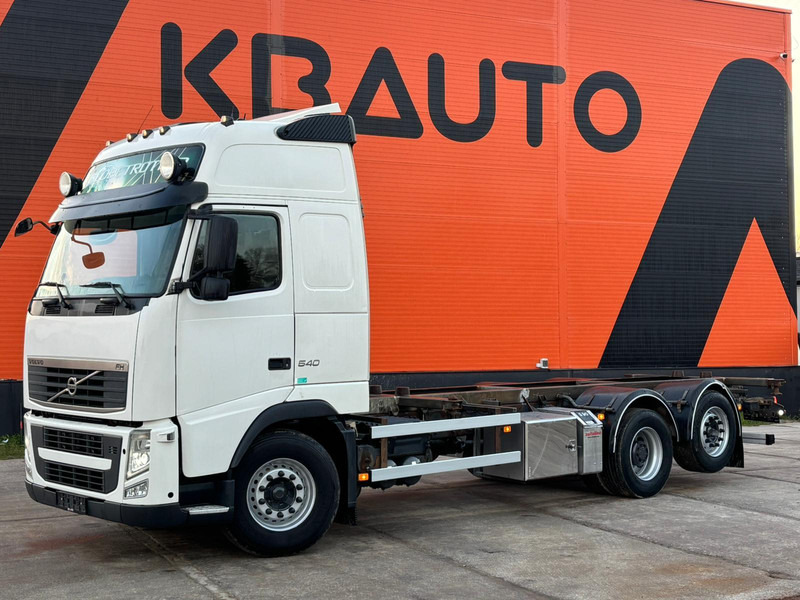 Volvo FH 540 6x2 LOW CHECKED MILEAGE ! / RETARDER / CHASSIS L=6975 mm - Podvozek s kabinou: obrázok 1 Volvo FH 540 6x2 LOW CHECKED MILEAGE ! / RETARDER / CHASSIS L=6975 mm - Podvozek s kabinou: obrázok 1