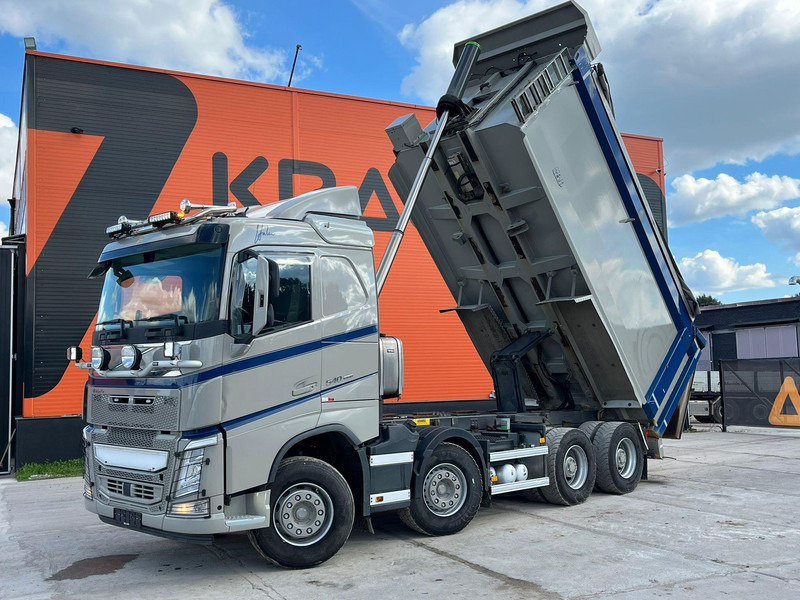 Volvo FH 540 8x4 HYDRAULIC TENT / RETARDER / TANDEM AXLE LIFT - Sklápač: obrázok 2 Volvo FH 540 8x4 HYDRAULIC TENT / RETARDER / TANDEM AXLE LIFT - Sklápač: obrázok 2