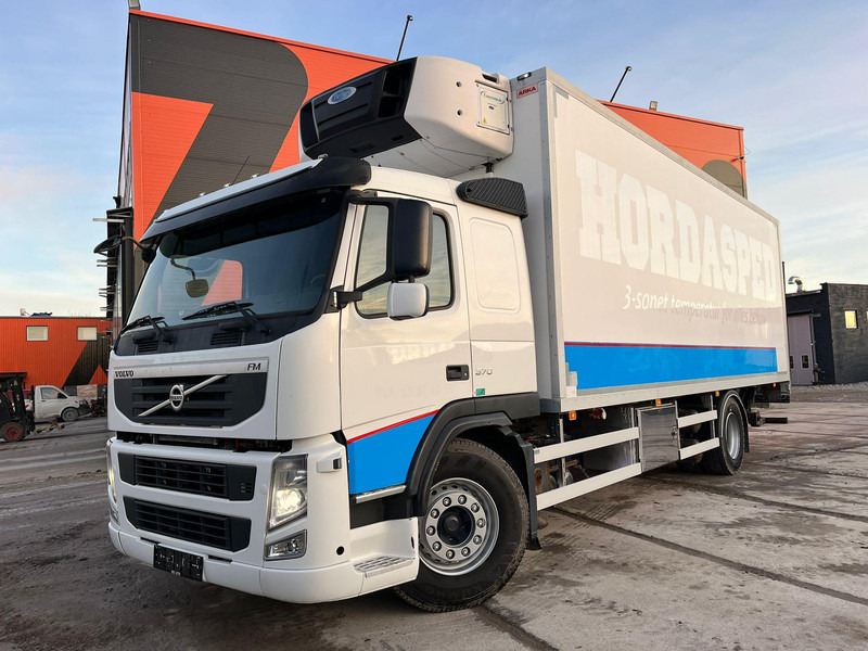 Volvo FM 370 4x2 SUPRA 950 Mt / BOX L=7746 mm - Chladirenské nákladné vozidlo: obrázok 2 Volvo FM 370 4x2 SUPRA 950 Mt / BOX L=7746 mm - Chladirenské nákladné vozidlo: obrázok 2