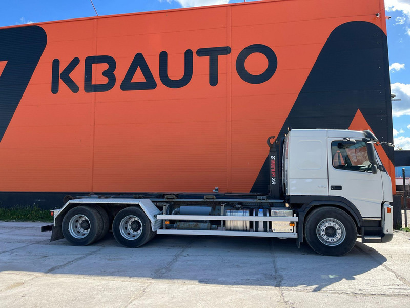 Volvo FM 420 6x4 HIAB 20 ton / L=5600 mm - Hákový nosič kontajnerov: obrázok 5 Volvo FM 420 6x4 HIAB 20 ton / L=5600 mm - Hákový nosič kontajnerov: obrázok 5