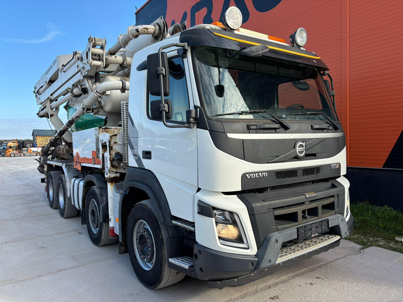Volvo FMX 500 8x4 PUMI 24-3 - 24 m - 2303 hours / 7 m3 / FULL STEEL - Domiešavač: obrázok 4 Volvo FMX 500 8x4 PUMI 24-3 - 24 m - 2303 hours / 7 m3 / FULL STEEL - Domiešavač: obrázok 4