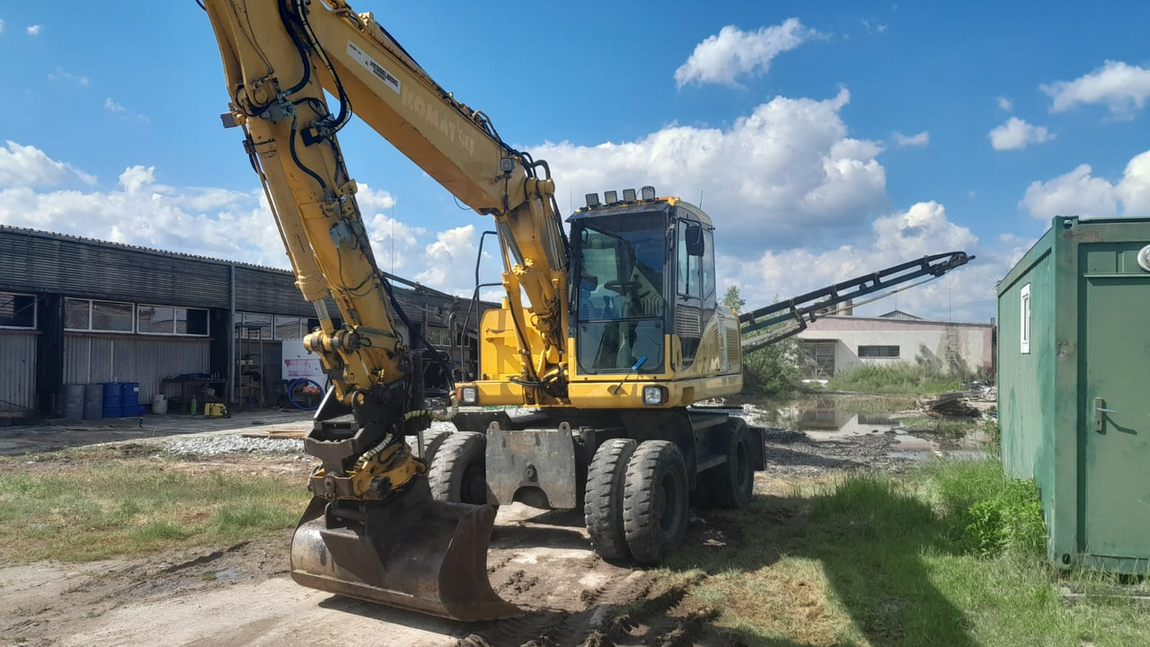 KOMATSU PW 140-7 - Kolesové rýpadlo: obrázok 2 KOMATSU PW 140-7 - Kolesové rýpadlo: obrázok 2