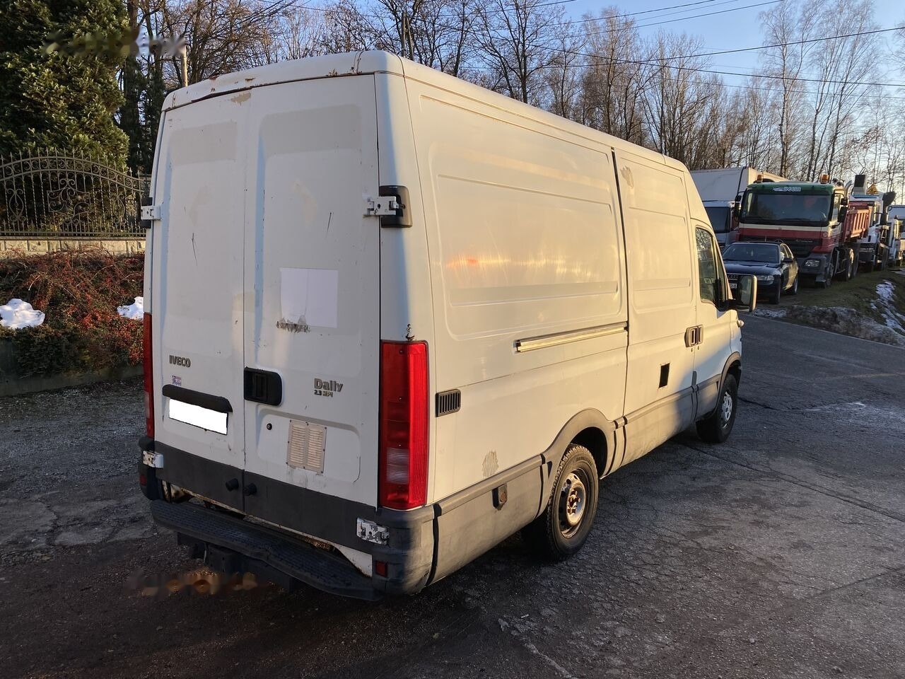 IVECO Daily 35S12 - Furgon: obrázok 5 IVECO Daily 35S12 - Furgon: obrázok 5