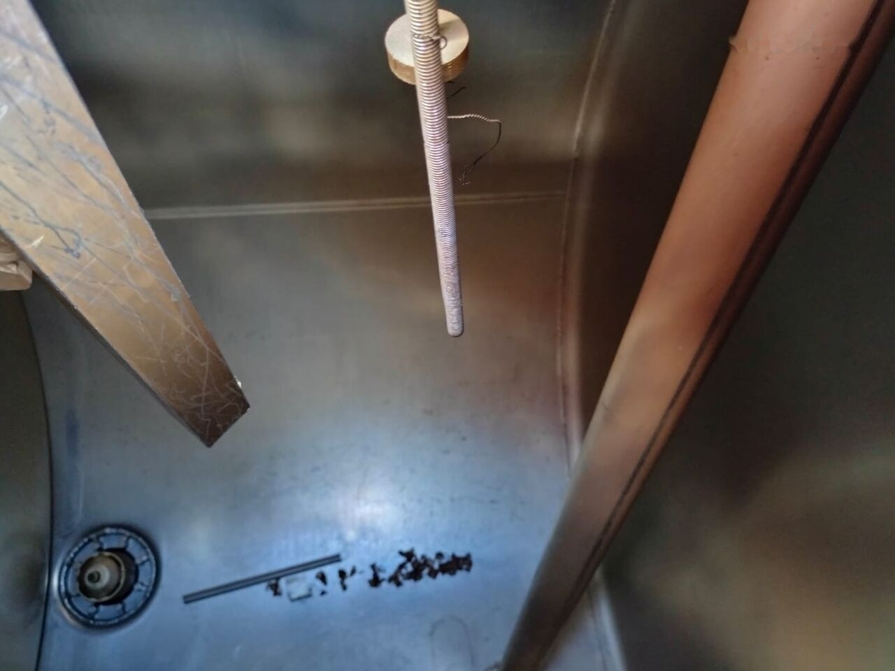 Cisternový náves na prepravu palivo Trailor TX34: obrázok 9