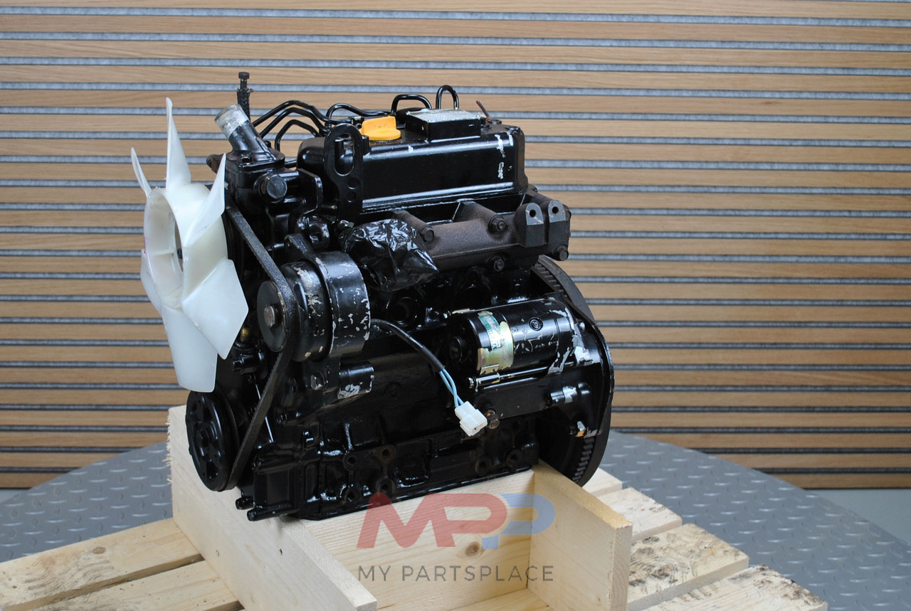 KOMATSU 3D72 - Motor pre Traktor: obrázok 3 KOMATSU 3D72 - Motor pre Traktor: obrázok 3