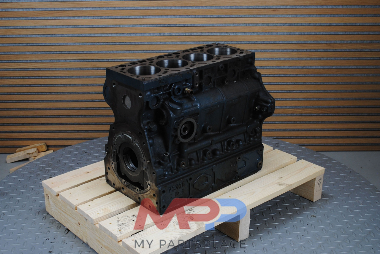Kubota Blok Kubota V3300 - Blok valcov pre Stavebné stroje: obrázok 1 Kubota Blok Kubota V3300 - Blok valcov pre Stavebné stroje: obrázok 1
