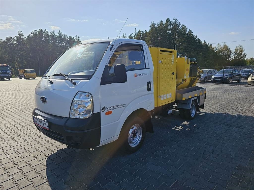 Isuzu Kia on categories B COMBI WUKO FOR DUCT CLEANING 2 - Fekálne vozidlo: obrázok 3 Isuzu Kia on categories B COMBI WUKO FOR DUCT CLEANING 2 - Fekálne vozidlo: obrázok 3