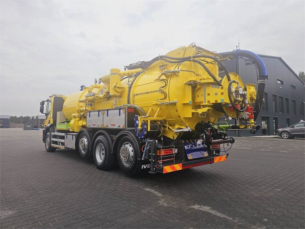 Iveco RAVO WUKO FOR CHANNEL CLEANING druck saug kanal - Fekálne vozidlo: obrázok 5 Iveco RAVO WUKO FOR CHANNEL CLEANING druck saug kanal - Fekálne vozidlo: obrázok 5