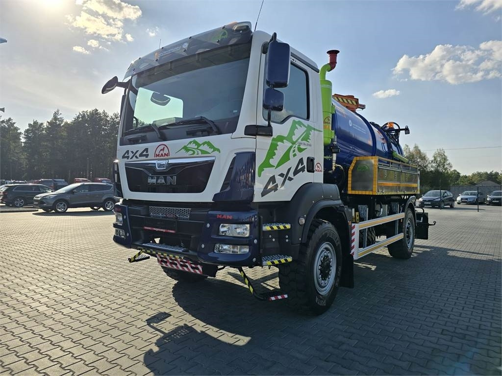 MAN TGM 4x4 GAMON PW8 for collecting liquid waste sepa - Fekálne vozidlo: obrázok 3 MAN TGM 4x4 GAMON PW8 for collecting liquid waste sepa - Fekálne vozidlo: obrázok 3