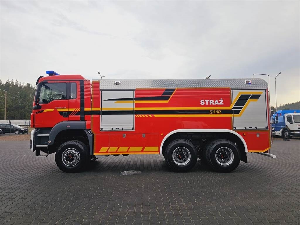 MAN TGS 26.440 6x6 9500 l water + 950 foam Stolarczyk - Hasičské vozidlo: obrázok 2 MAN TGS 26.440 6x6 9500 l water + 950 foam Stolarczyk - Hasičské vozidlo: obrázok 2