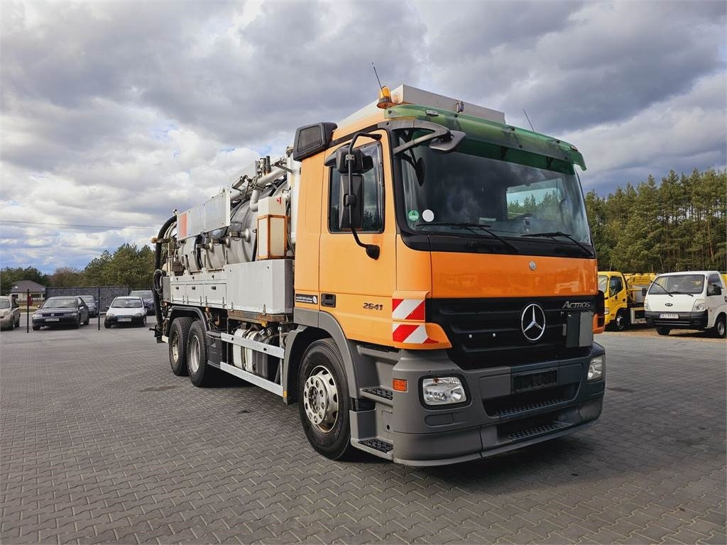 Mercedes-Benz WUKO KROLL COMBI FOR SEWER CLEANING - Fekálne vozidlo: obrázok 2 Mercedes-Benz WUKO KROLL COMBI FOR SEWER CLEANING - Fekálne vozidlo: obrázok 2