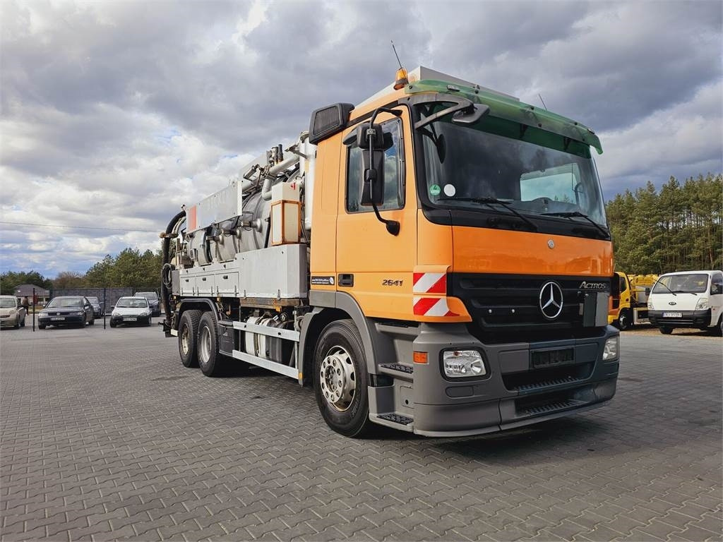 Mercedes-Benz WUKO KROLL COMBI FOR SEWER CLEANING - Fekálne vozidlo: obrázok 3 Mercedes-Benz WUKO KROLL COMBI FOR SEWER CLEANING - Fekálne vozidlo: obrázok 3