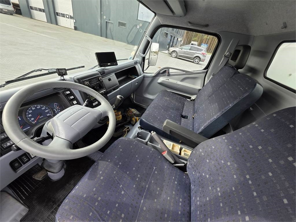 Fekálne vozidlo Mitsubishi CANTER odkurzacz koparka ssąca Saugbagger CITY SAU: obrázok 38 Fekálne vozidlo Mitsubishi CANTER odkurzacz koparka ssąca Saugbagger CITY SAU: obrázok 38