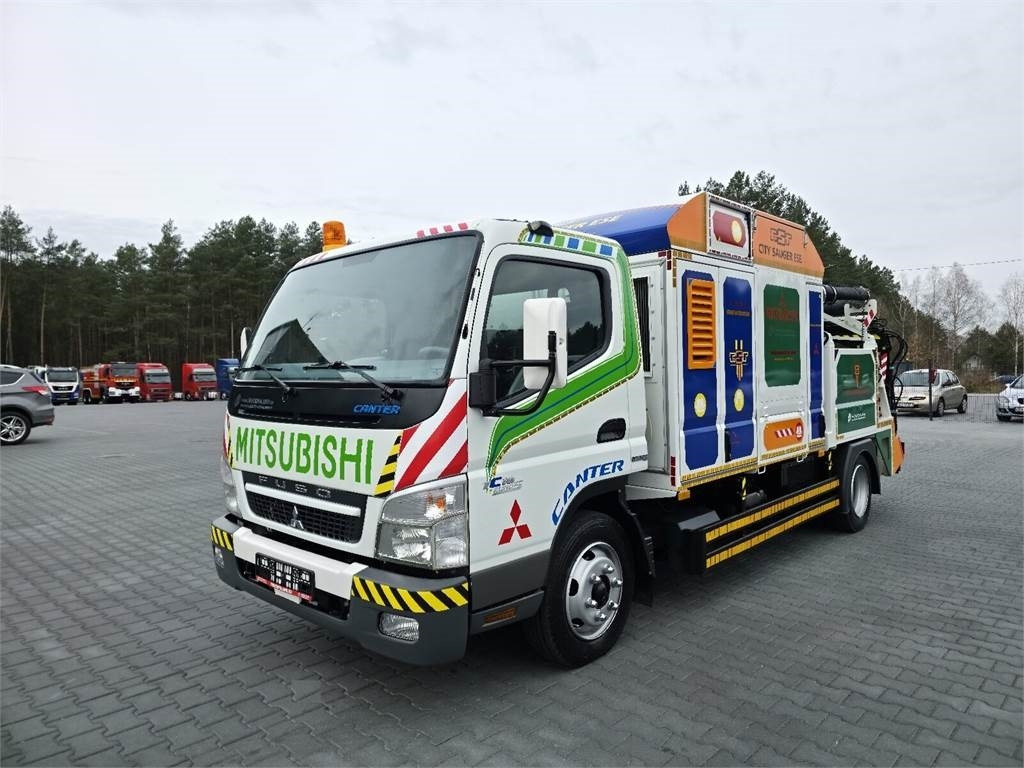 Mitsubishi CANTER odkurzacz koparka ssąca Saugbagger CITY SAU - Fekálne vozidlo: obrázok 3 Mitsubishi CANTER odkurzacz koparka ssąca Saugbagger CITY SAU - Fekálne vozidlo: obrázok 3