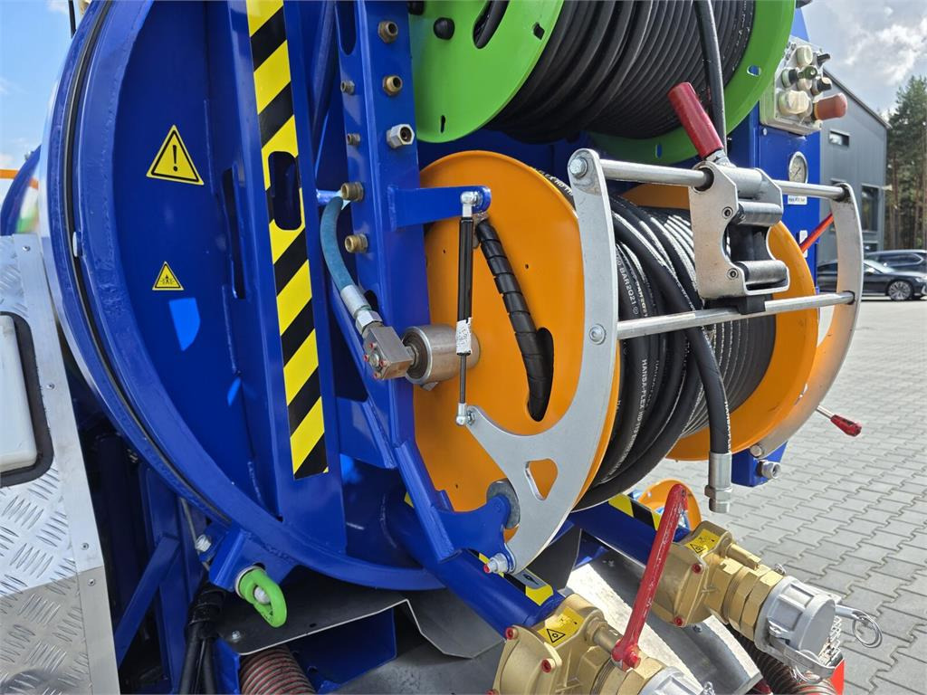 Fekálne vozidlo Mitsubishi ROM KOKS SMART COMBI WUKO HOT WATER FOR CLEANING S: obrázok 14 Fekálne vozidlo Mitsubishi ROM KOKS SMART COMBI WUKO HOT WATER FOR CLEANING S: obrázok 14