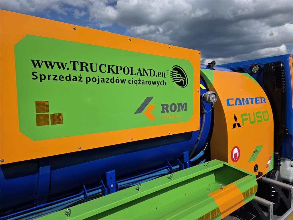 Fekálne vozidlo Mitsubishi ROM KOKS SMART COMBI WUKO HOT WATER FOR CLEANING S: obrázok 21 Fekálne vozidlo Mitsubishi ROM KOKS SMART COMBI WUKO HOT WATER FOR CLEANING S: obrázok 21