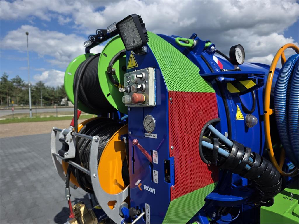 Fekálne vozidlo Mitsubishi ROM KOKS SMART COMBI WUKO HOT WATER FOR CLEANING S: obrázok 17 Fekálne vozidlo Mitsubishi ROM KOKS SMART COMBI WUKO HOT WATER FOR CLEANING S: obrázok 17