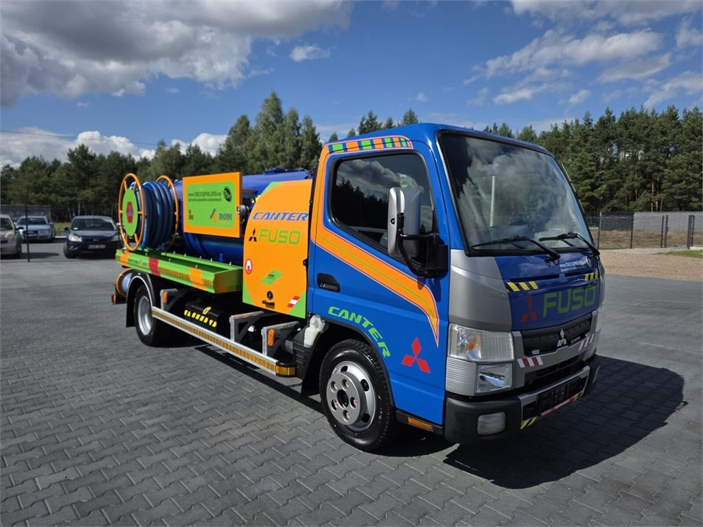 Mitsubishi ROM SMART COMBI WUKO HOT WATER FOR CLEANING SEWAGE - Fekálne vozidlo: obrázok 2 Mitsubishi ROM SMART COMBI WUKO HOT WATER FOR CLEANING SEWAGE - Fekálne vozidlo: obrázok 2