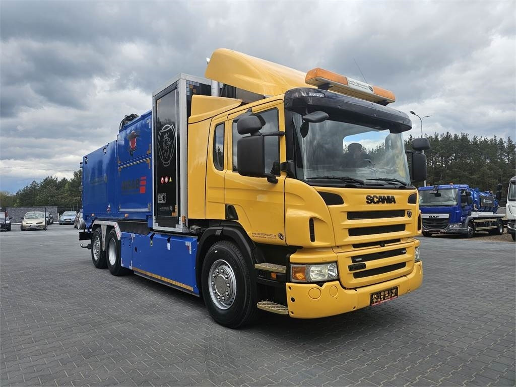 Scania DISAB ENVAC Saugbagger vacuum cleaner excavator su - Auto na odvoz odpadu: obrázok 2 Scania DISAB ENVAC Saugbagger vacuum cleaner excavator su - Auto na odvoz odpadu: obrázok 2