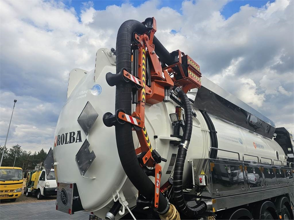 Fekálne vozidlo Volvo WUKO ADR ROLBA FOR CLEANING CHANNELS COMBI: obrázok 16 Fekálne vozidlo Volvo WUKO ADR ROLBA FOR CLEANING CHANNELS COMBI: obrázok 16