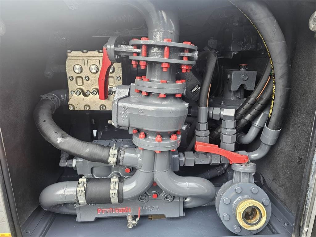 Fekálne vozidlo Volvo WUKO ADR ROLBA FOR CLEANING CHANNELS COMBI: obrázok 20 Fekálne vozidlo Volvo WUKO ADR ROLBA FOR CLEANING CHANNELS COMBI: obrázok 20