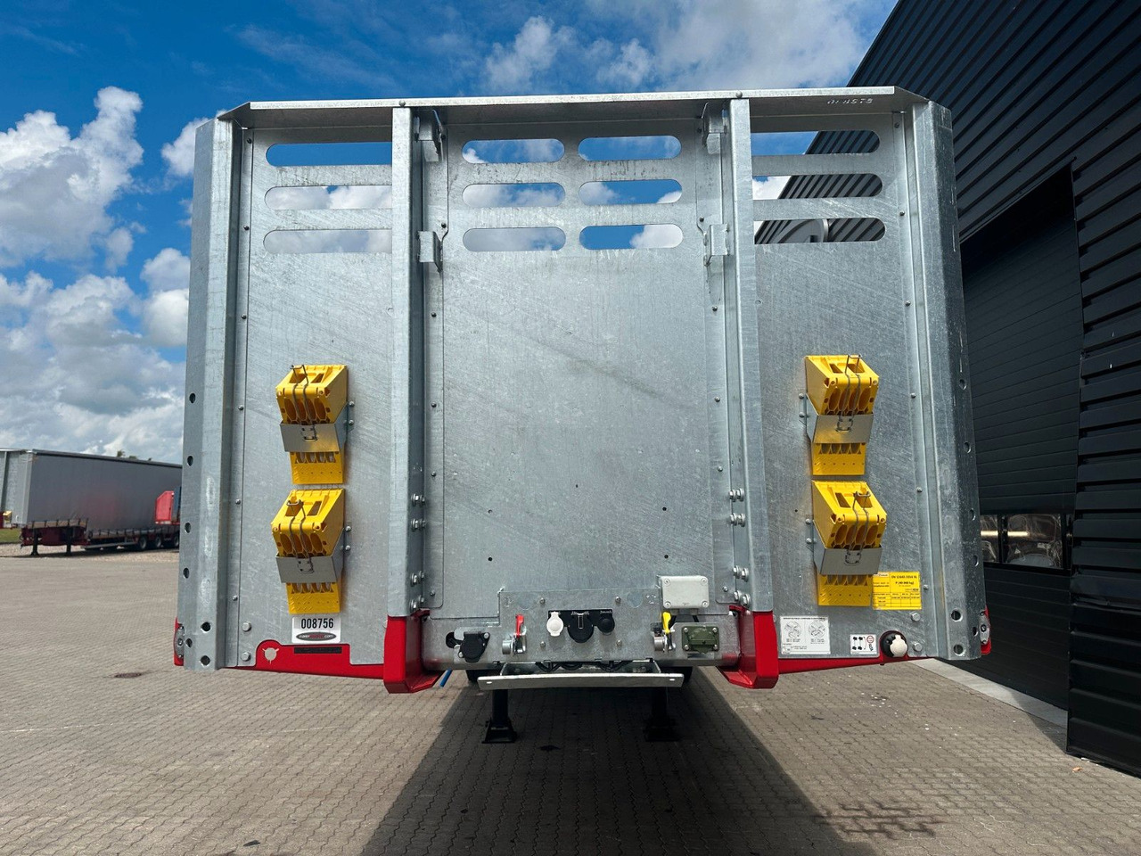 Faymonville Maxtrailer 4 achs tele auflieger / 29.000 mm - Plošinový/ Valníkový náves: obrázok 4 Faymonville Maxtrailer 4 achs tele auflieger / 29.000 mm - Plošinový/ Valníkový náves: obrázok 4
