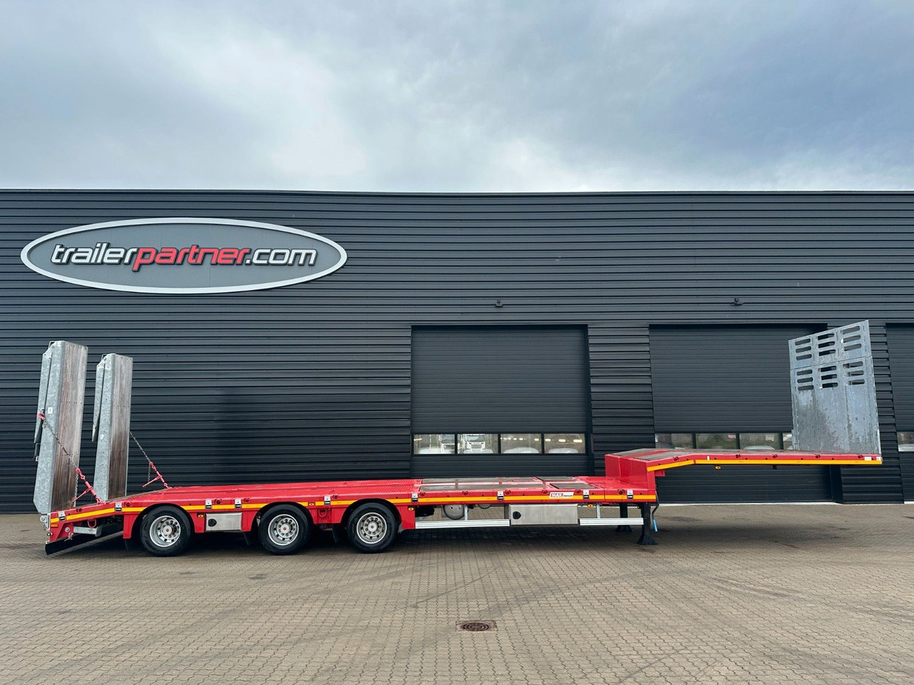 Faymonville Maxtrailer MAX 100 tieflader / ausziehbar - Náves podvalník: obrázok 1 Faymonville Maxtrailer MAX 100 tieflader / ausziehbar - Náves podvalník: obrázok 1