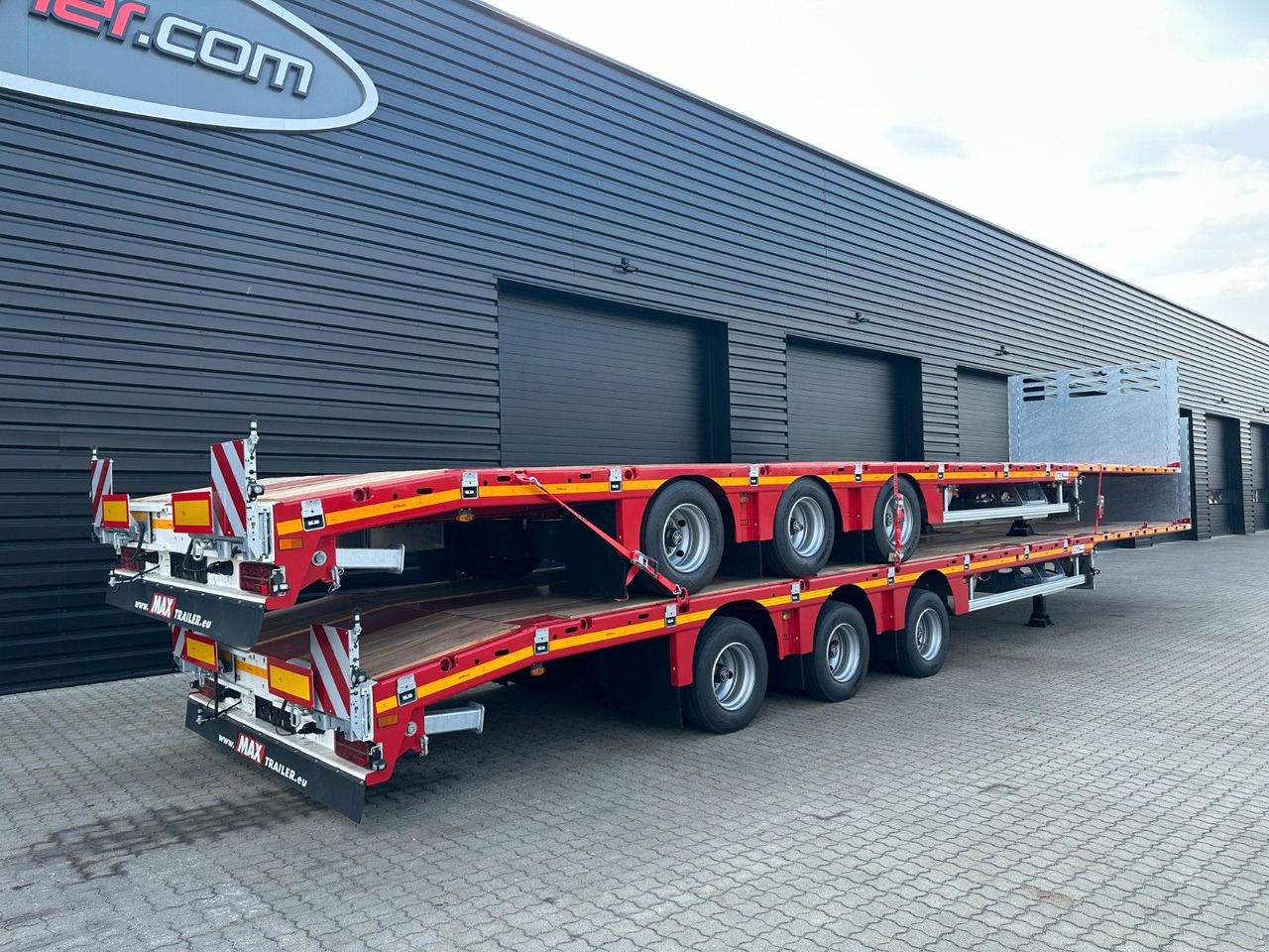Faymonville Maxtrailer MAX 200 3 achs MEGA - Plošinový/ Valníkový náves: obrázok 2 Faymonville Maxtrailer MAX 200 3 achs MEGA - Plošinový/ Valníkový náves: obrázok 2