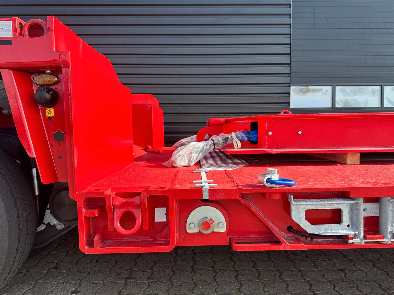 Faymonville Megamax 3 achs tiefbett / Pendelachsen - Náves podvalník: obrázok 4 Faymonville Megamax 3 achs tiefbett / Pendelachsen - Náves podvalník: obrázok 4