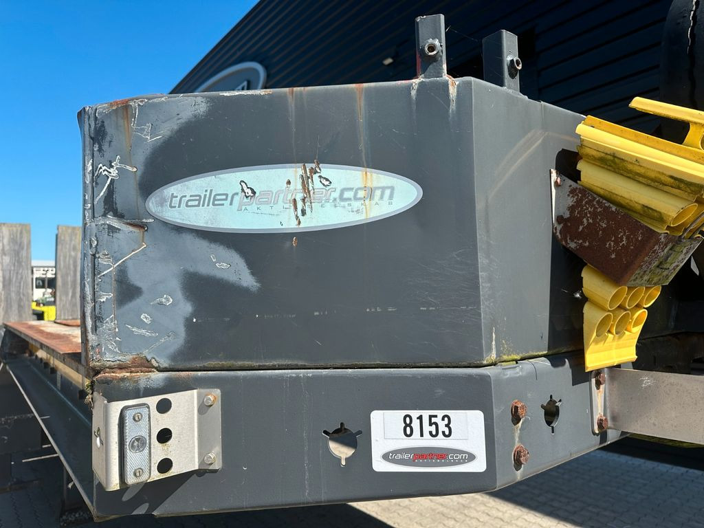 Faymonville Multimax 4 achs tieflader / ausziehbar Faymonville Multimax 4 achs tieflader / ausziehbar - Náves podvalník: obrázok 3 Faymonville Multimax 4 achs tieflader / ausziehbar Faymonville Multimax 4 achs tieflader / ausziehbar - Náves podvalník: obrázok 3