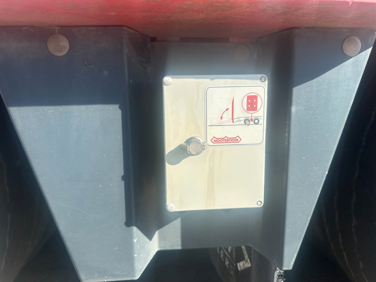 Nooteboom 4 achs anhänger / Doppelt rampen - Príves podvalník: obrázok 5 Nooteboom 4 achs anhänger / Doppelt rampen - Príves podvalník: obrázok 5