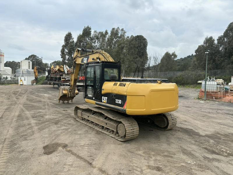 Caterpillar 323D - Pásové rýpadlo: obrázok 2 Caterpillar 323D - Pásové rýpadlo: obrázok 2