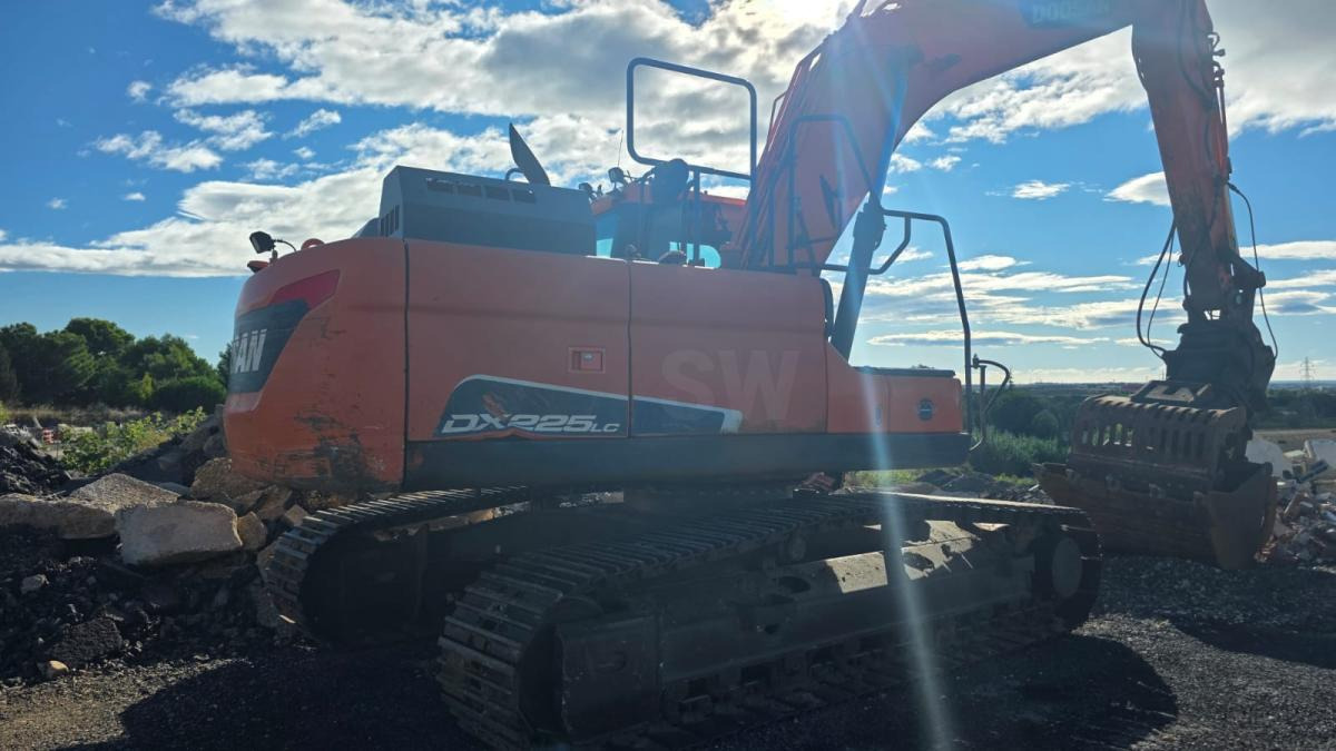 Pásové rýpadlo Doosan DX 225 LC: obrázok 9 Pásové rýpadlo Doosan DX 225 LC: obrázok 9